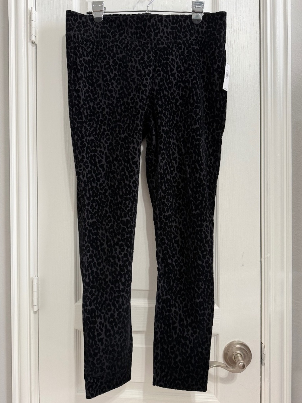 Old Navy Stevie High Rise Leopard Print Skinny Pants - Size L